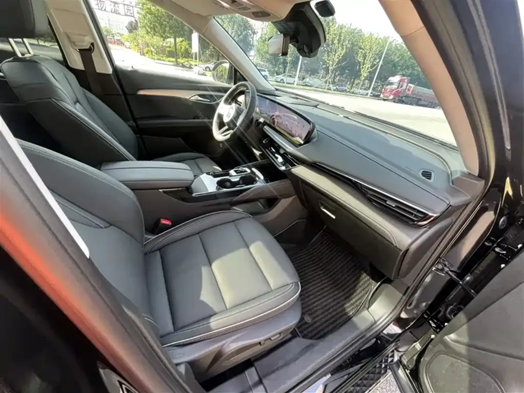 Buick Envision Plus — фото 3
