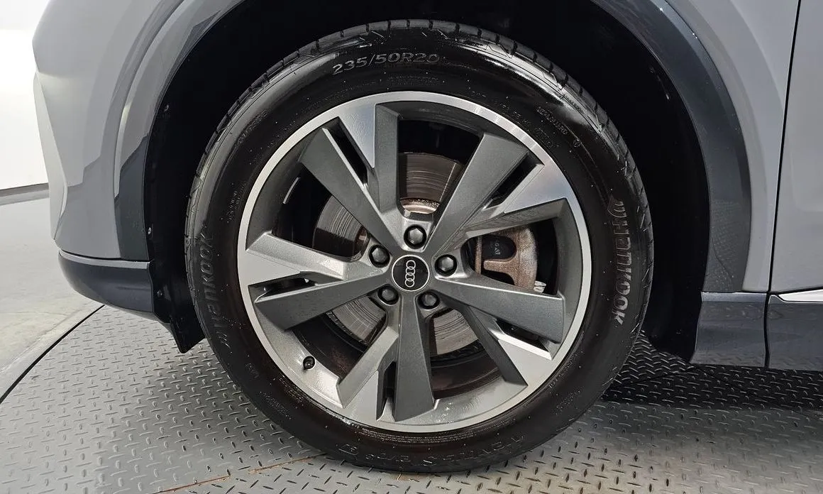 Audi Q4 e-tron 2023 из KR, фото 6