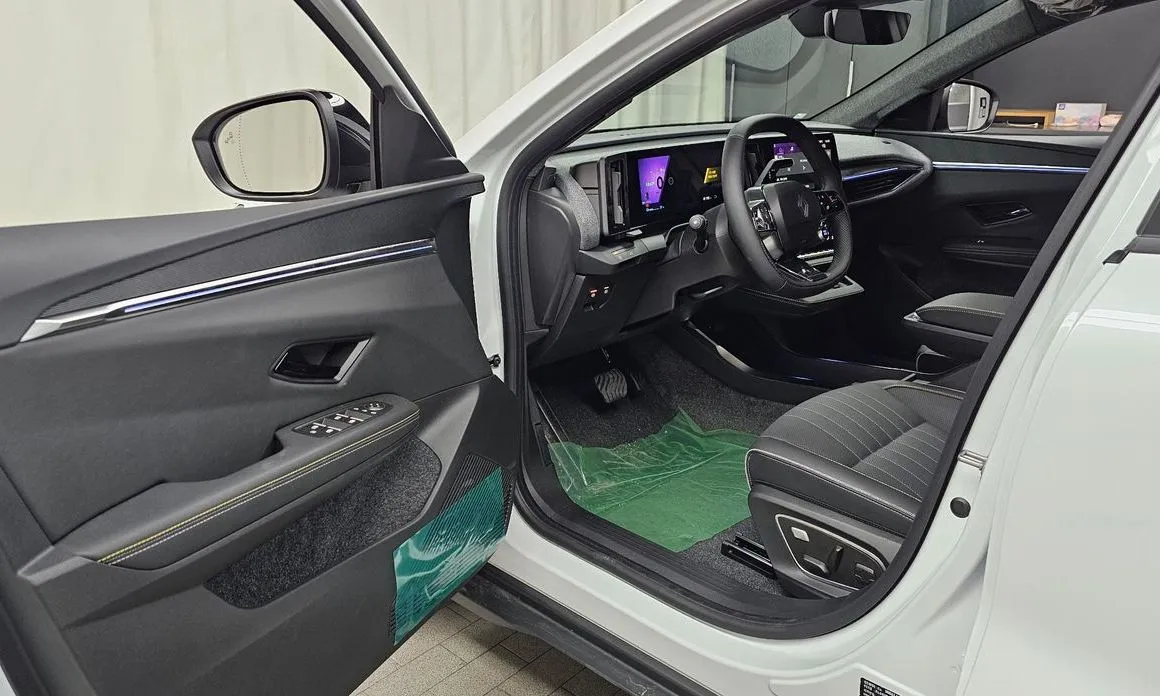 Renault Korea (Samsung) Scenic 2026 из KR, фото 8