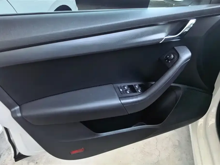 Skoda Octavia 2021 из CN, фото 4