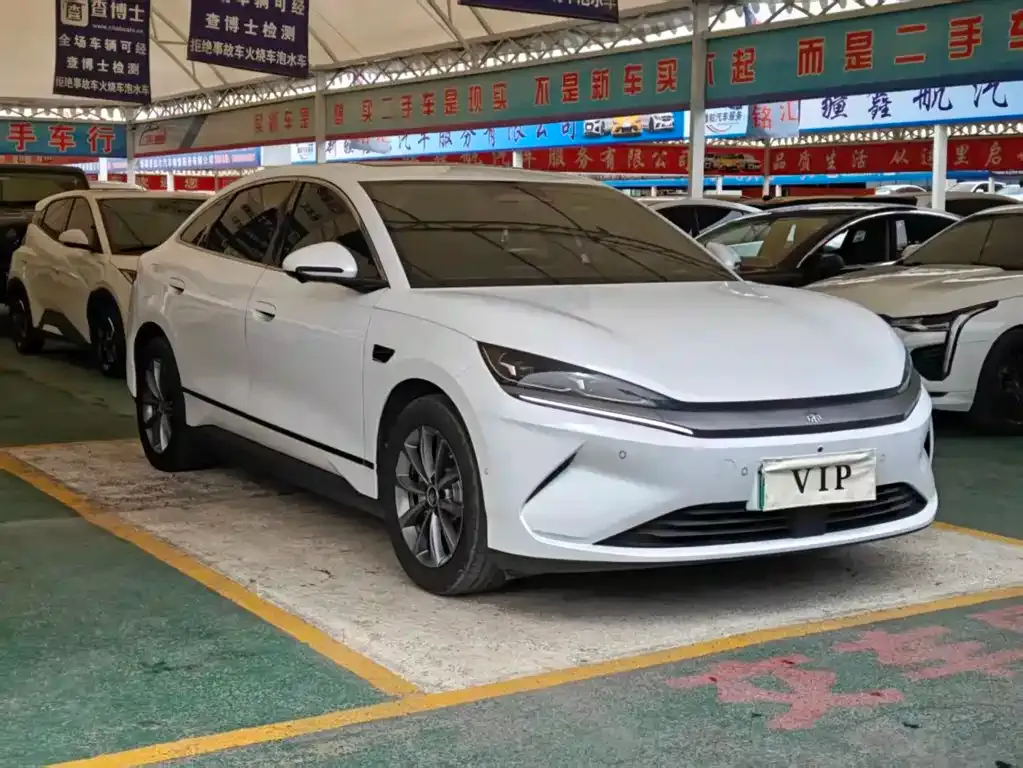 BYD Qin L — фото 4