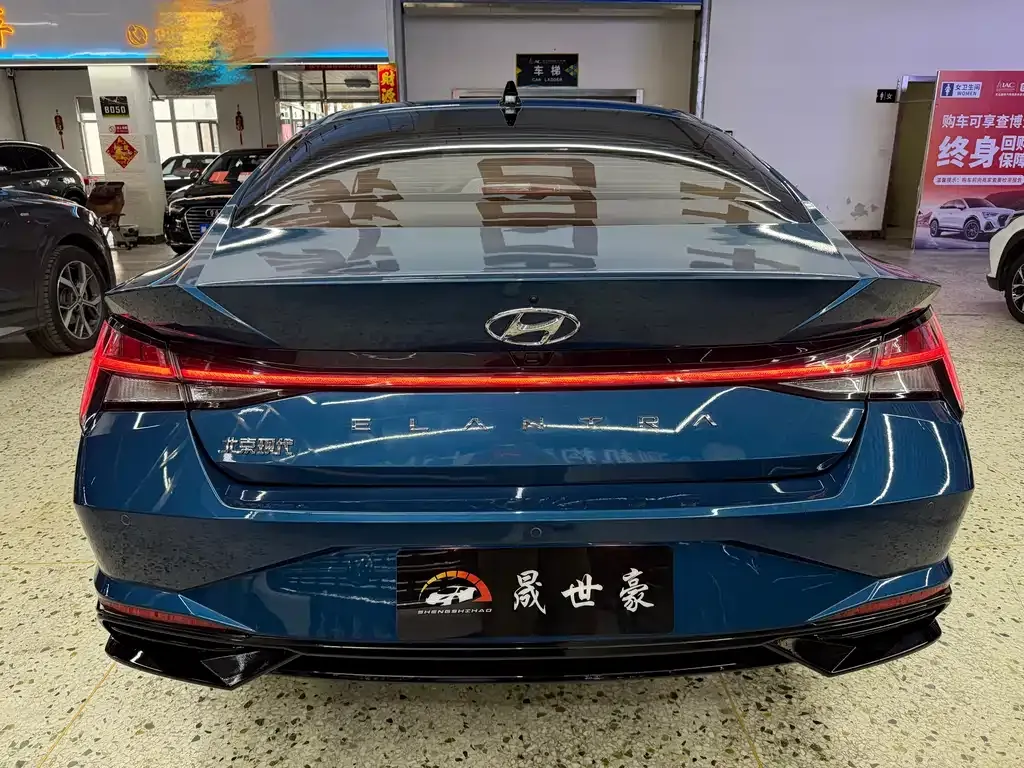 Hyundai Elantra — фото 9