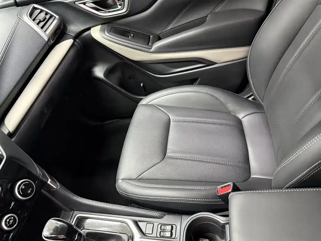 Subaru Forester 2022 из CN, фото 7