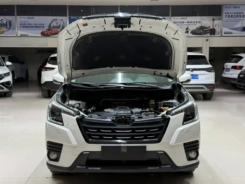 Subaru Forester 2022 из CN, фото 3