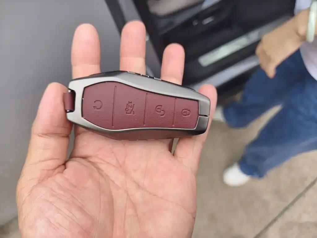 BYD Tang New Energy — фото 6