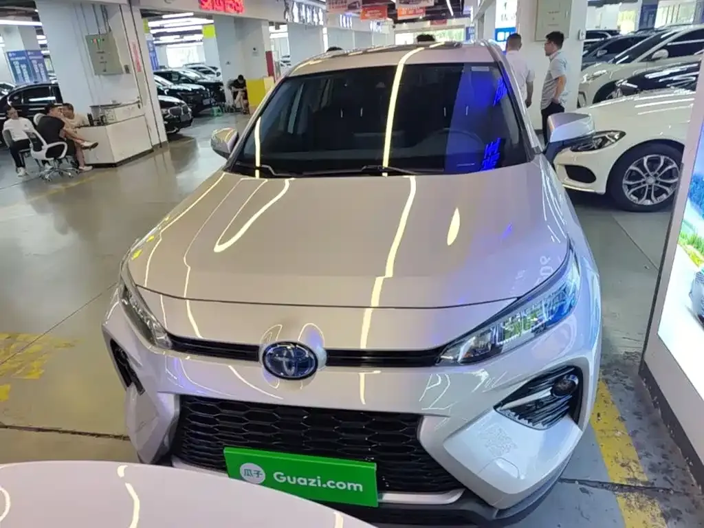 Toyota Wildlander — фото 4