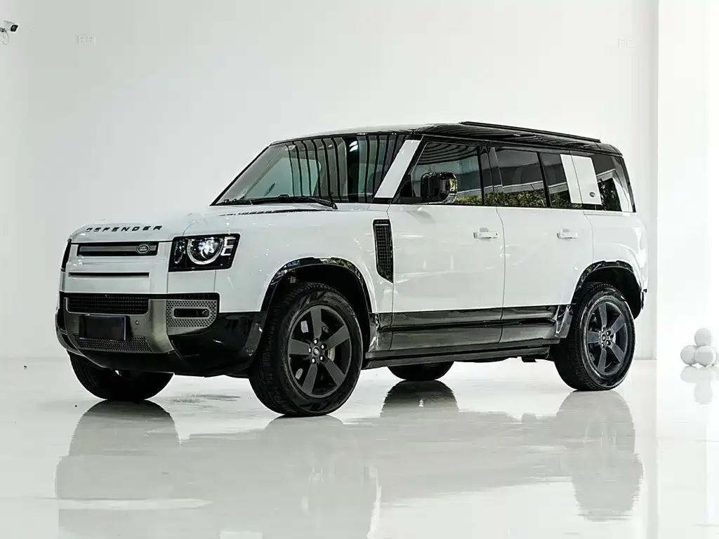 Land Rover Defender — фото 1