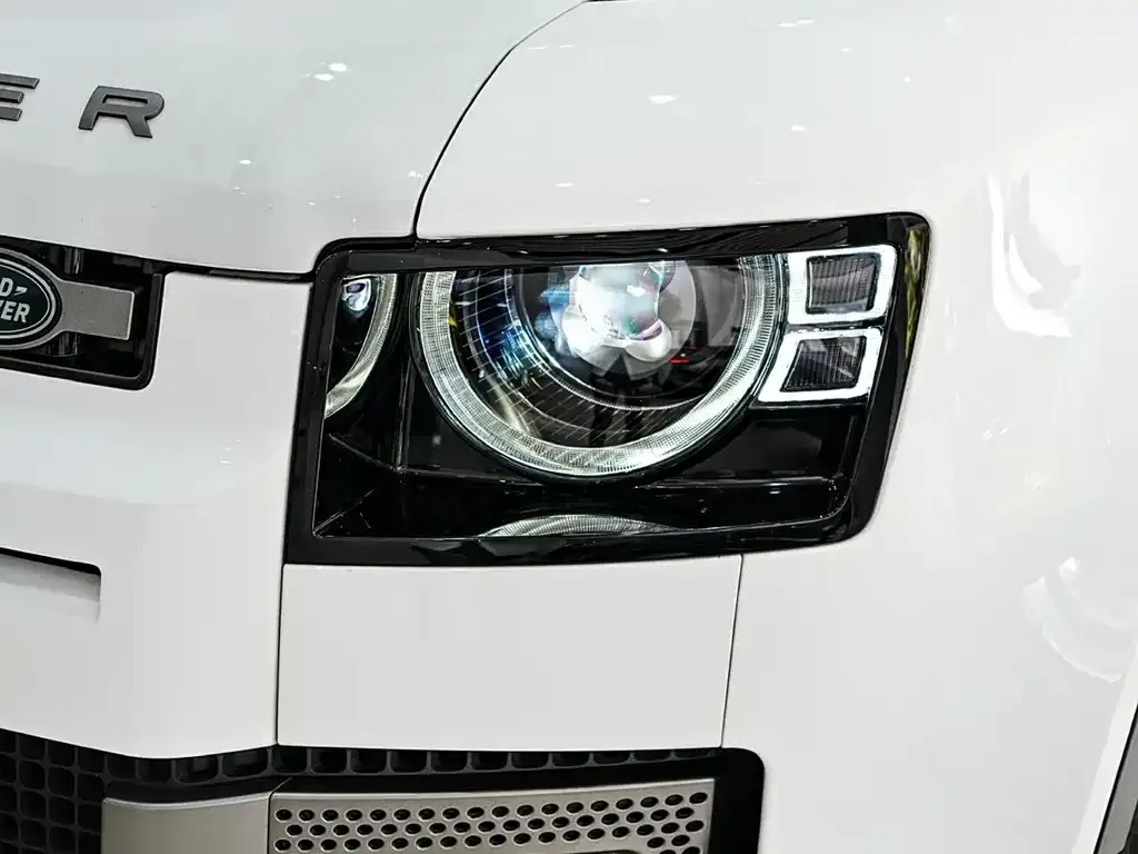 Land Rover Defender — фото 5