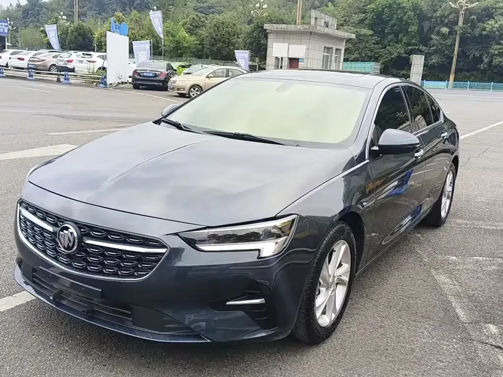 Buick Regal — фото 1