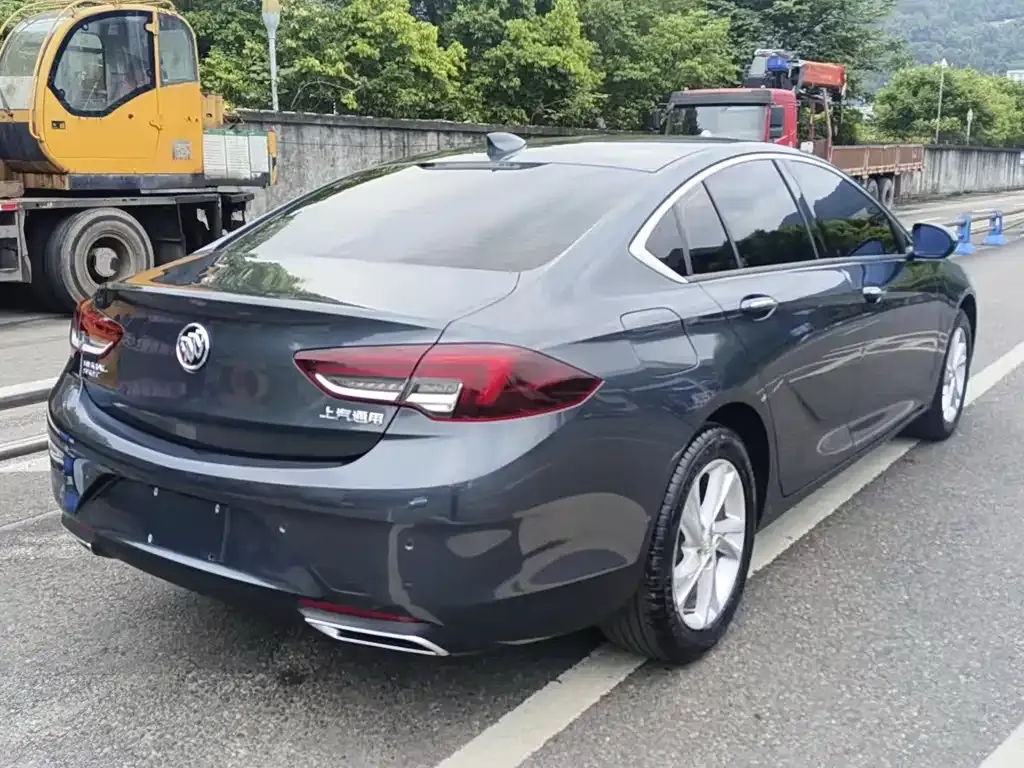 Buick Regal — фото 5