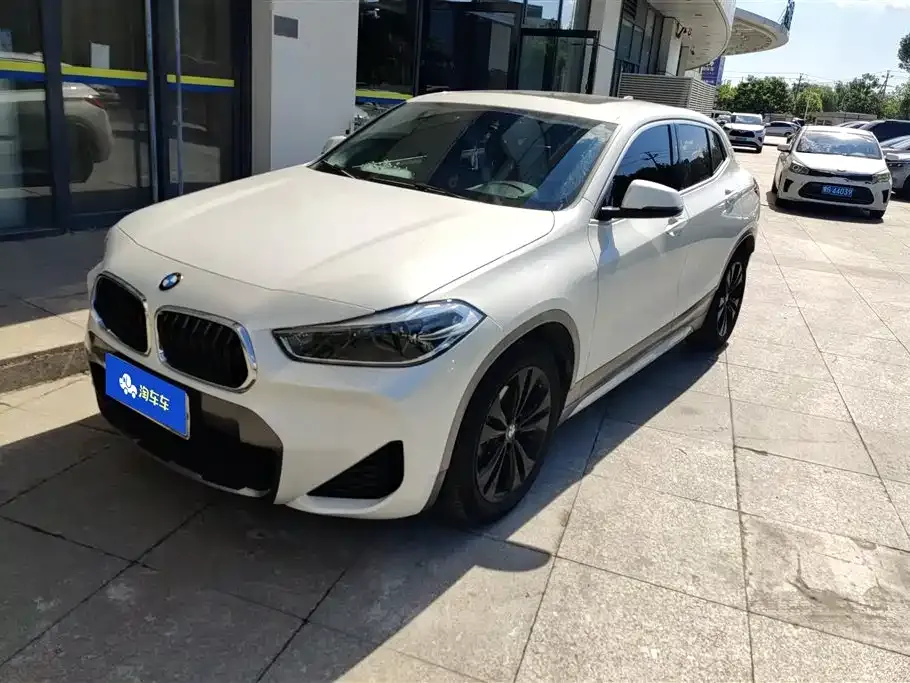 BMW X2