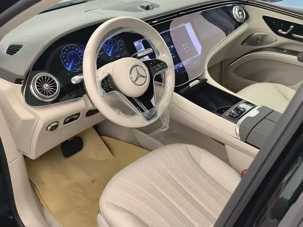 Mercedes-Benz EQS SUV 2026 из CN, фото 5