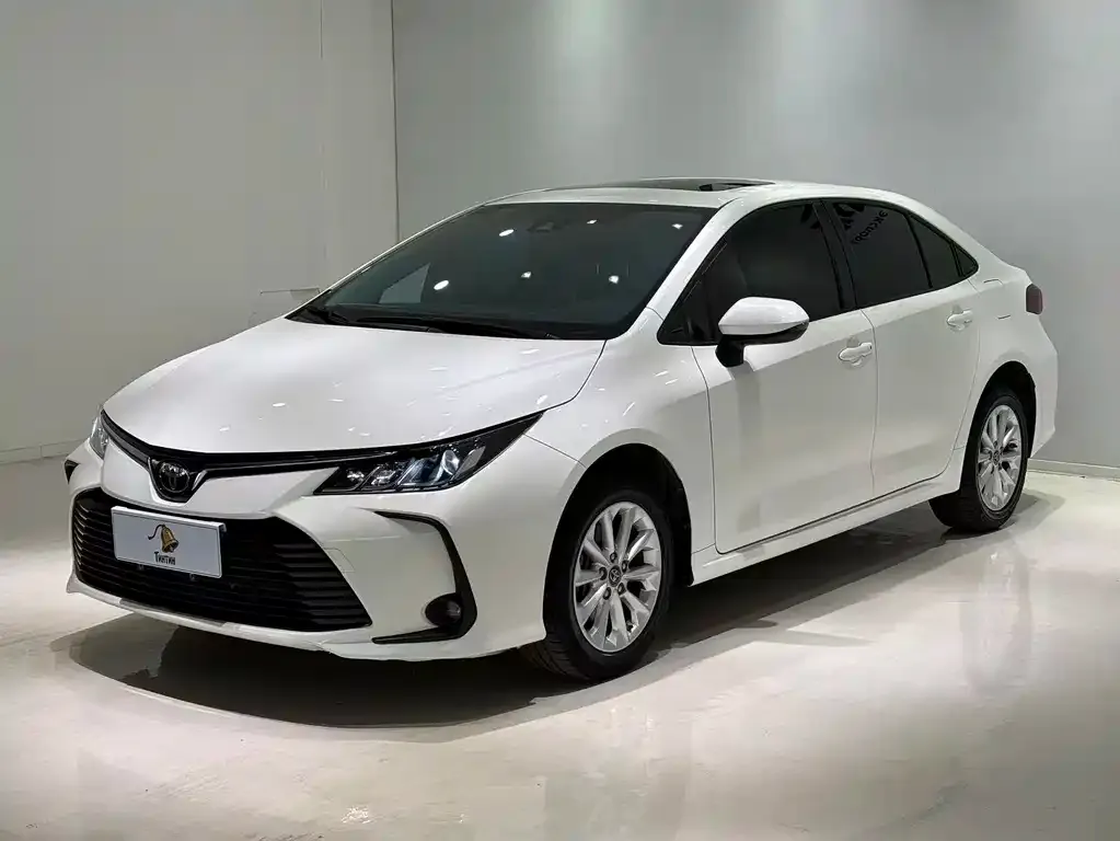 Toyota Corolla — фото 1