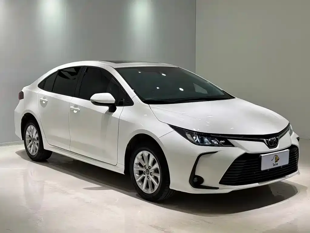 Toyota Corolla — фото 5