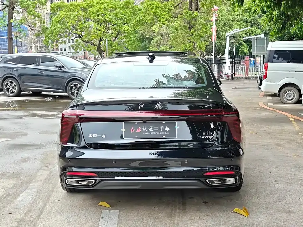 Hongqi H5 — фото 9