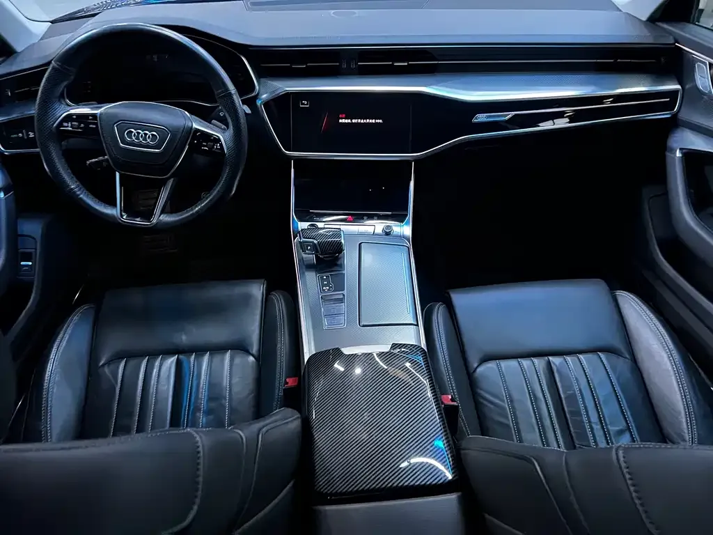 Audi A6L — фото 9