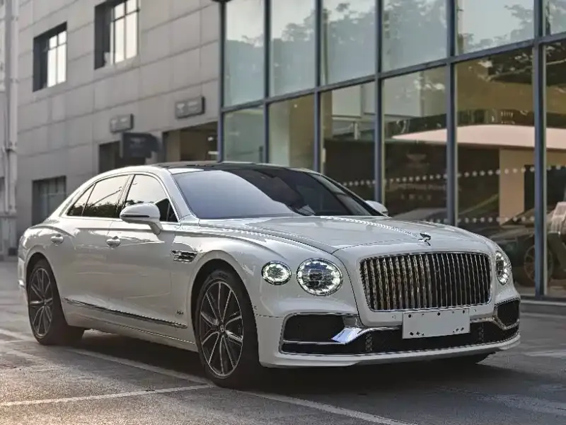 Bentley Flying Spur PHEV 2022 из CN, фото 4