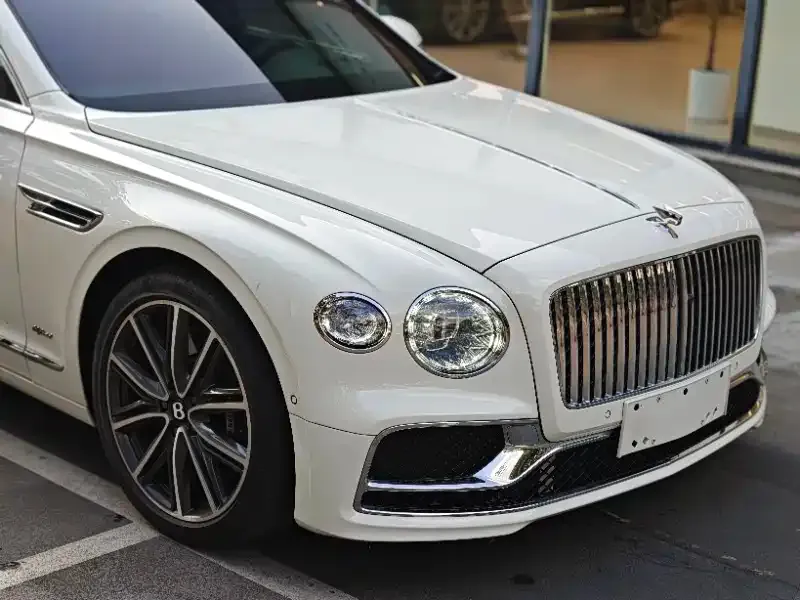 Bentley Flying Spur PHEV 2022 из CN, фото 3