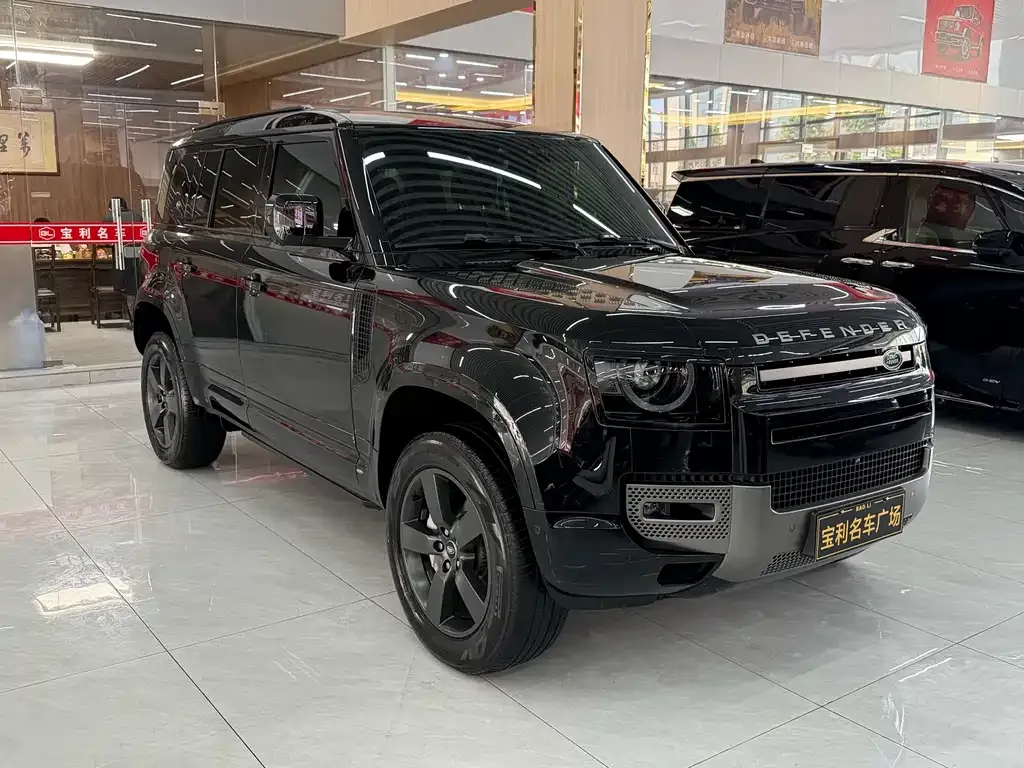 Land Rover Defender — фото 10