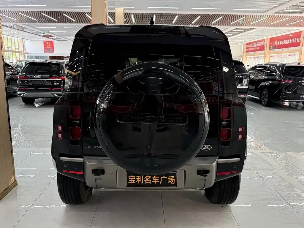 Land Rover Defender — фото 8