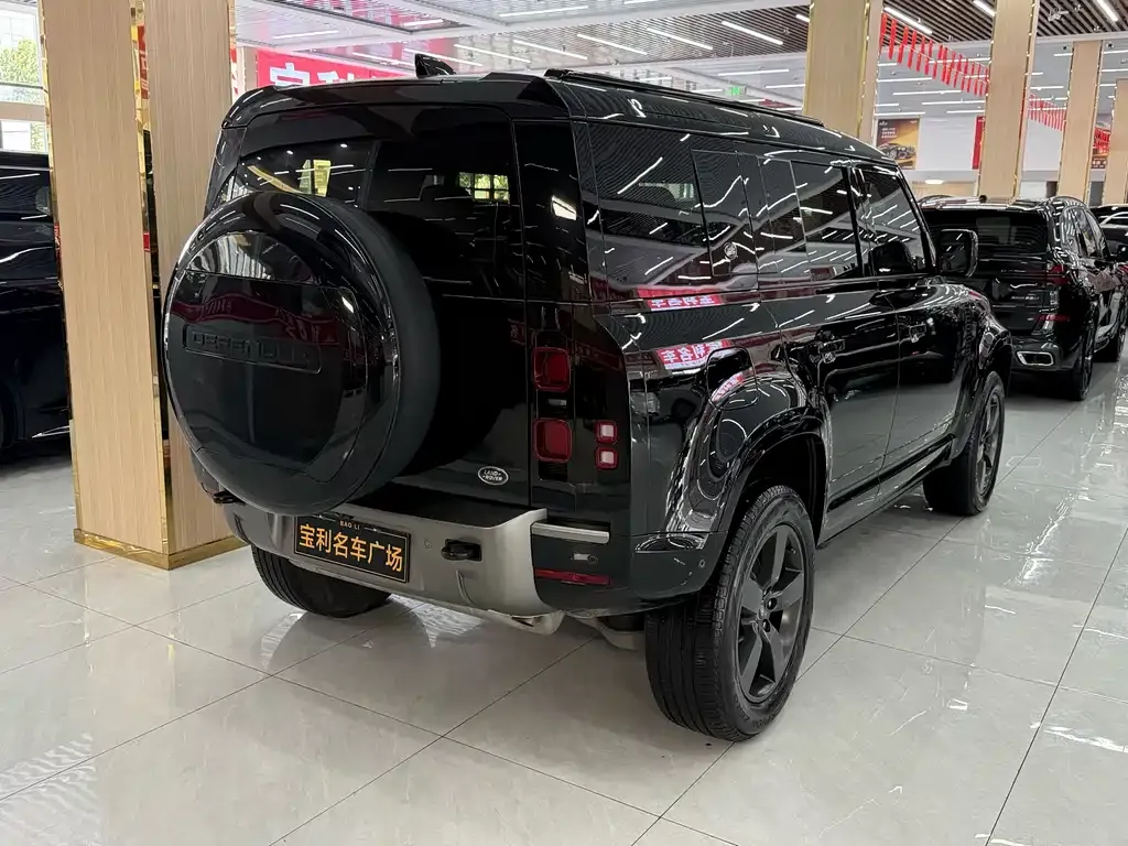 Land Rover Defender — фото 4