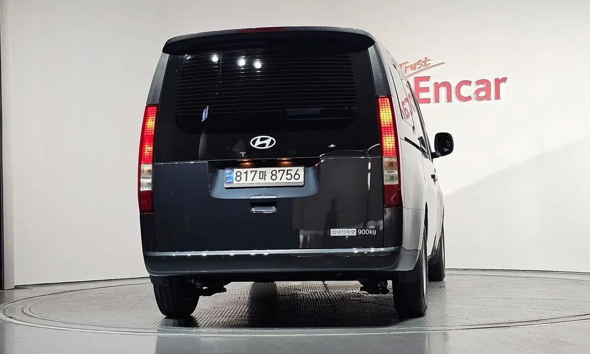 Hyundai Staria — фото 2