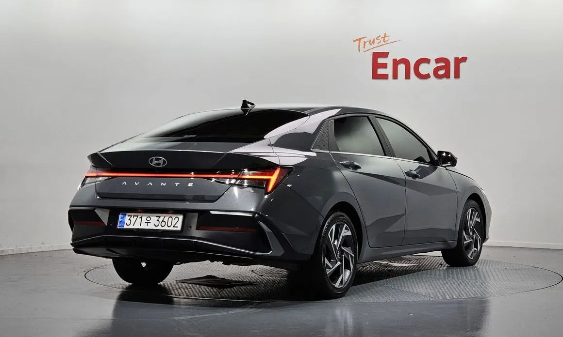 Hyundai AVANTE — фото 2