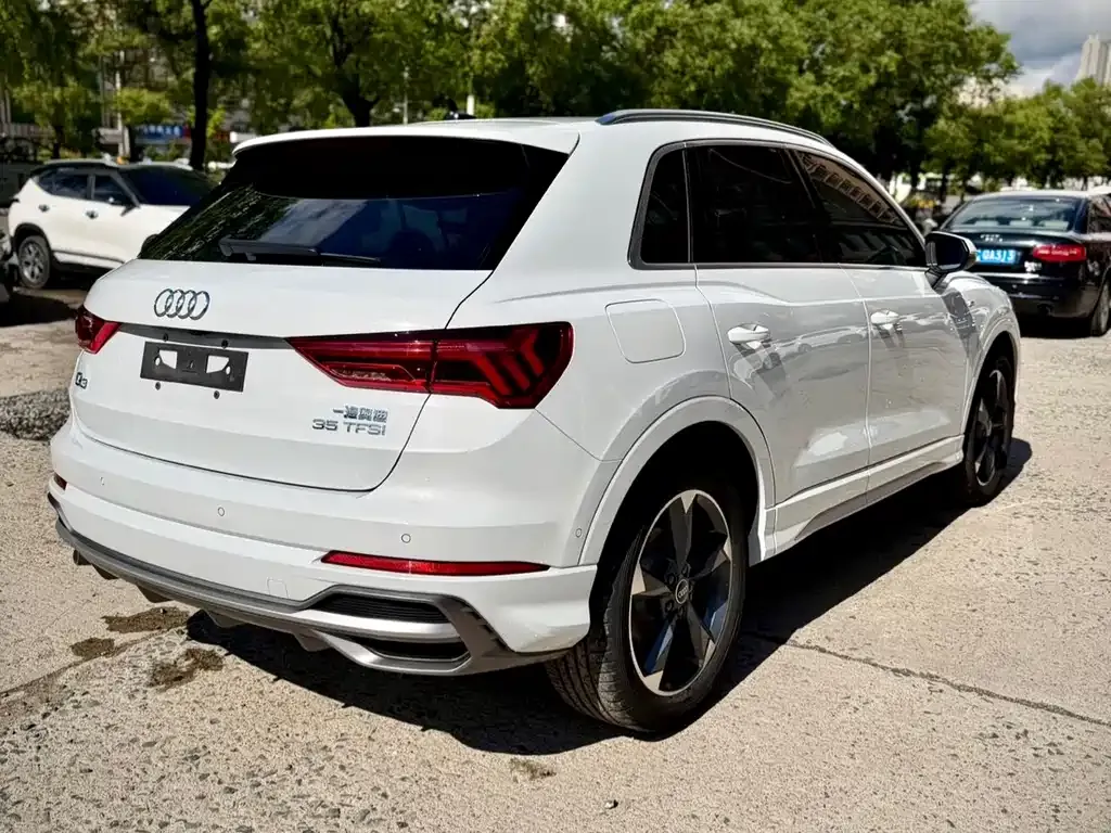 Audi Q3 — фото 4