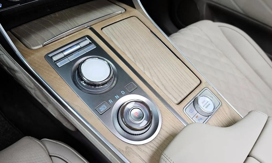 Genesis GV80 — фото 10