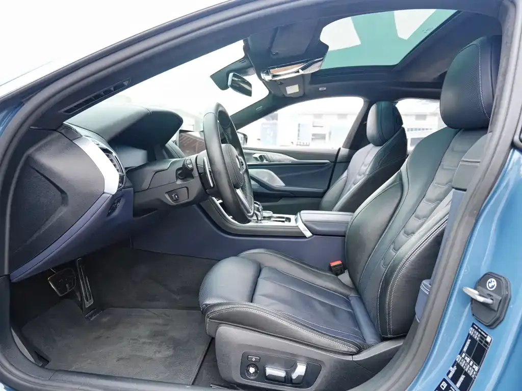 BMW 8 Series 2021 из CN, фото 4
