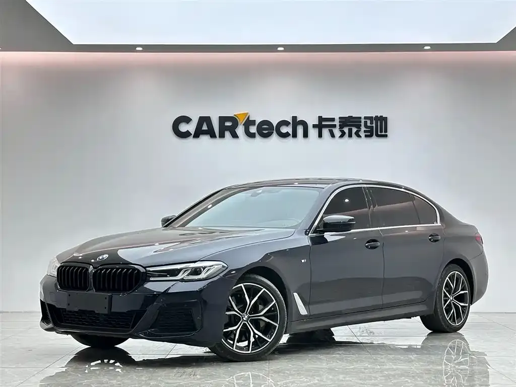BMW 5 Series — фото 1