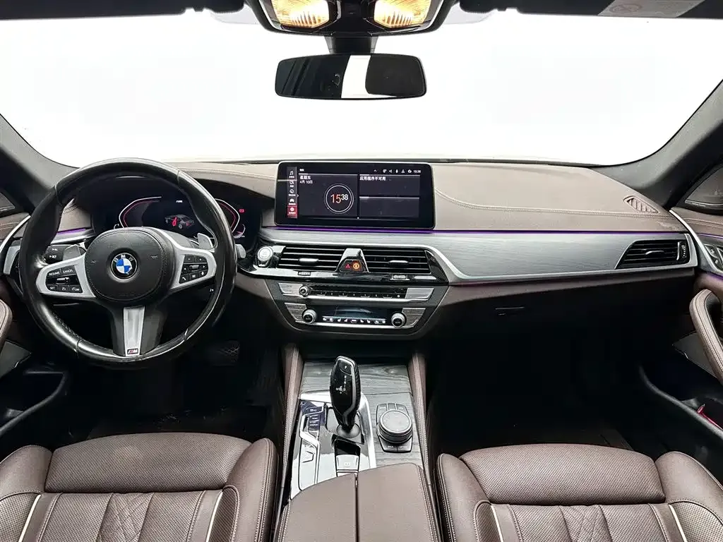 BMW 5 Series — фото 10