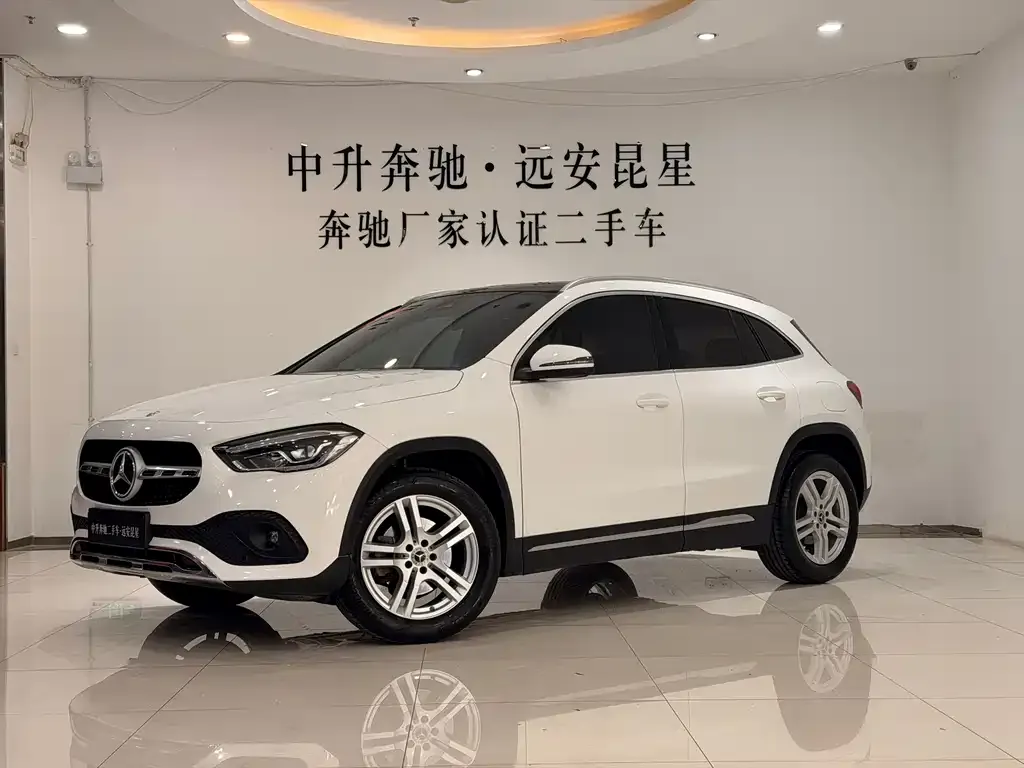 Mercedes-Benz GLA — фото 1