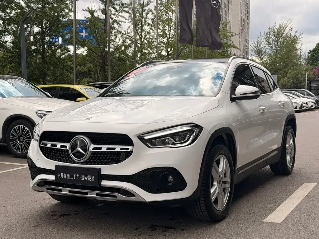 Mercedes-Benz GLA — фото 10
