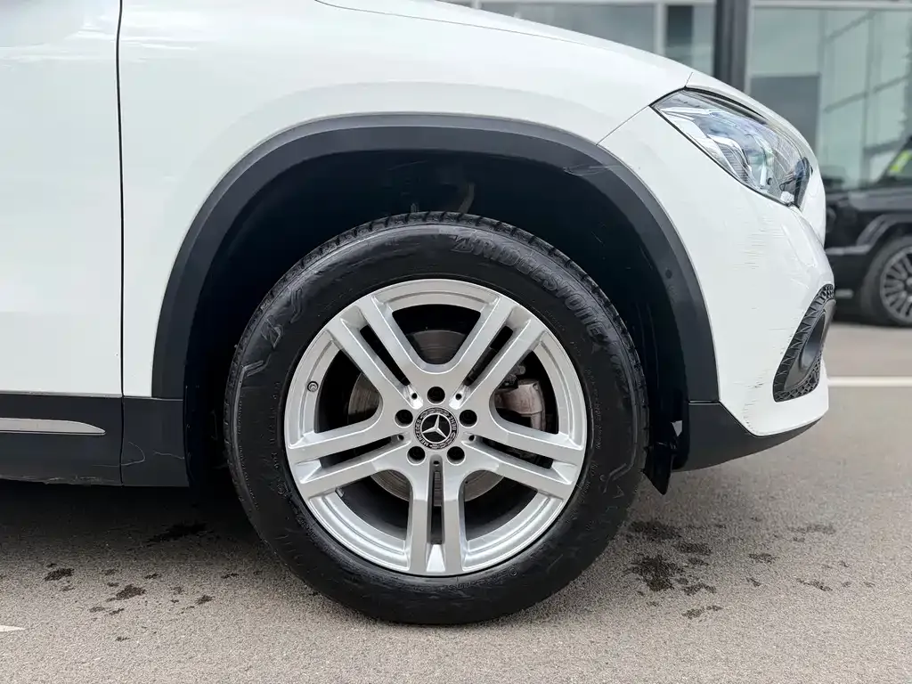 Mercedes-Benz GLA — фото 4