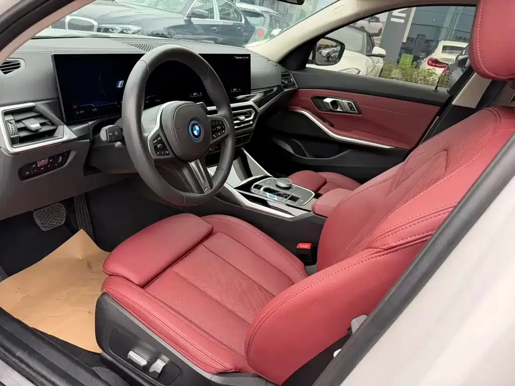 BMW i3 — фото 8