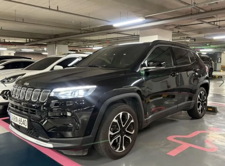 Jeep Compass 2022 из KR, фото 8