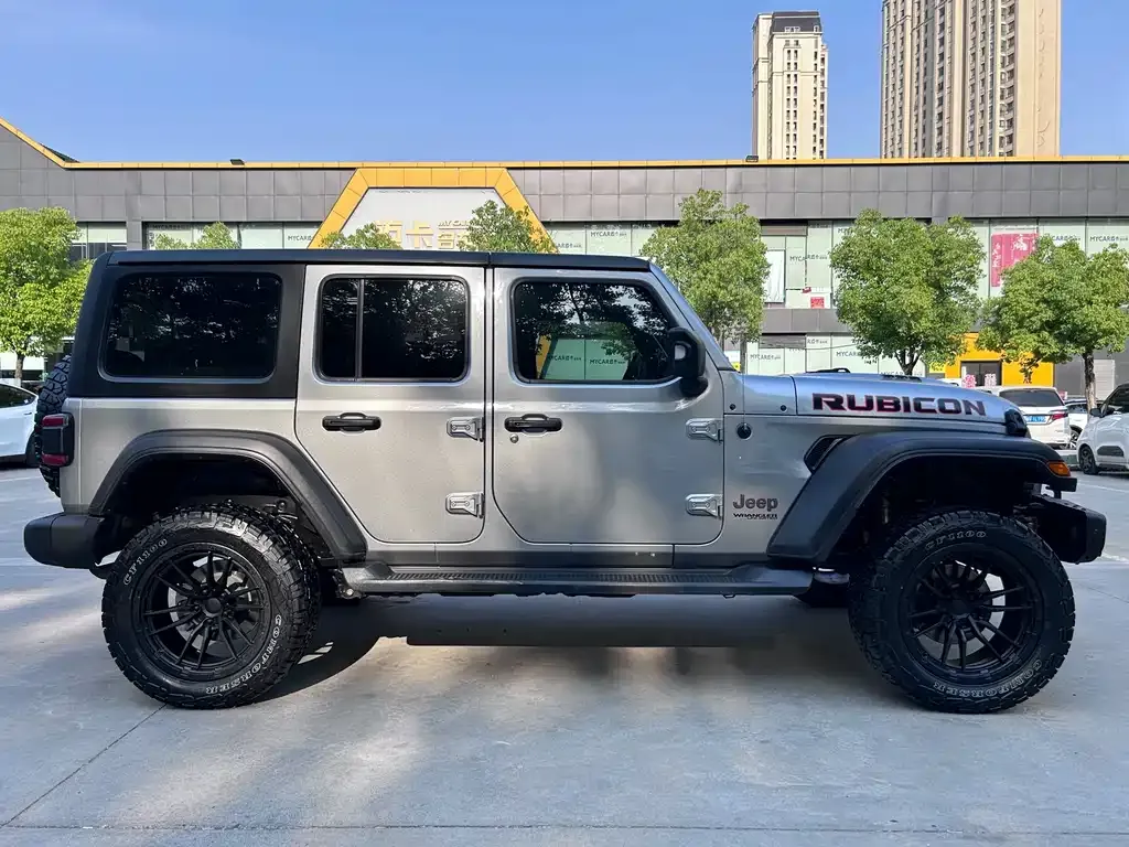 Jeep Wrangler — фото 6