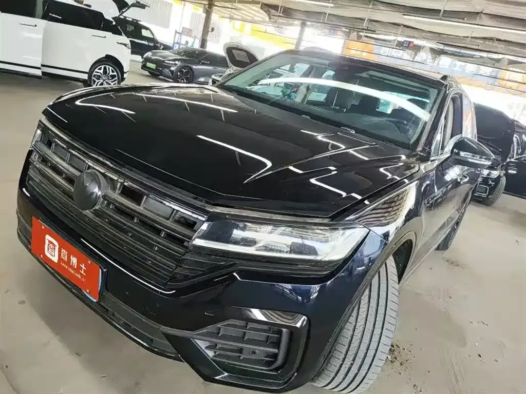 Volkswagen Touareg 2021 из CN, фото 2