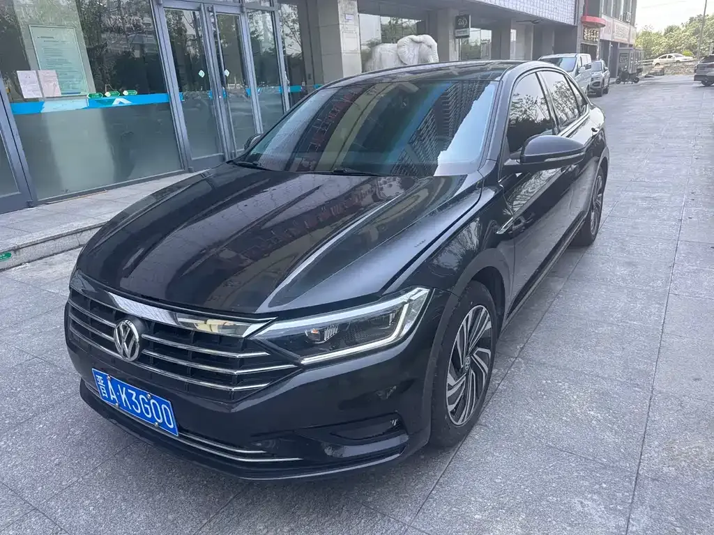 Volkswagen Sagitar