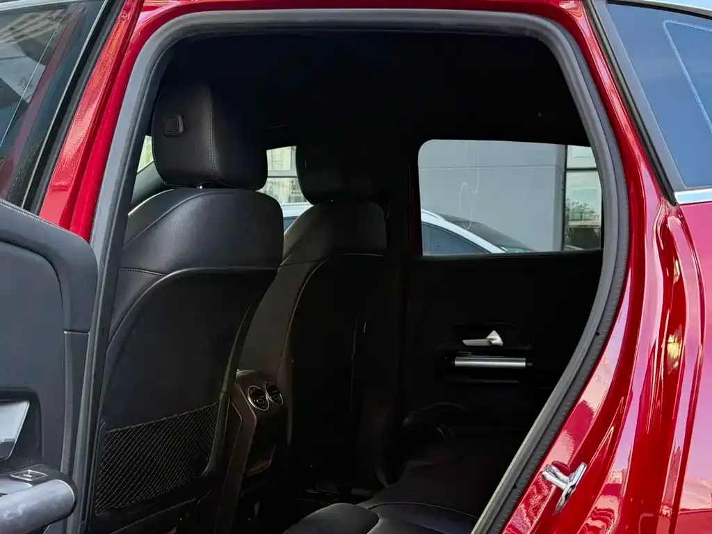 Mercedes-Benz GLA 2023 из CN, фото 9
