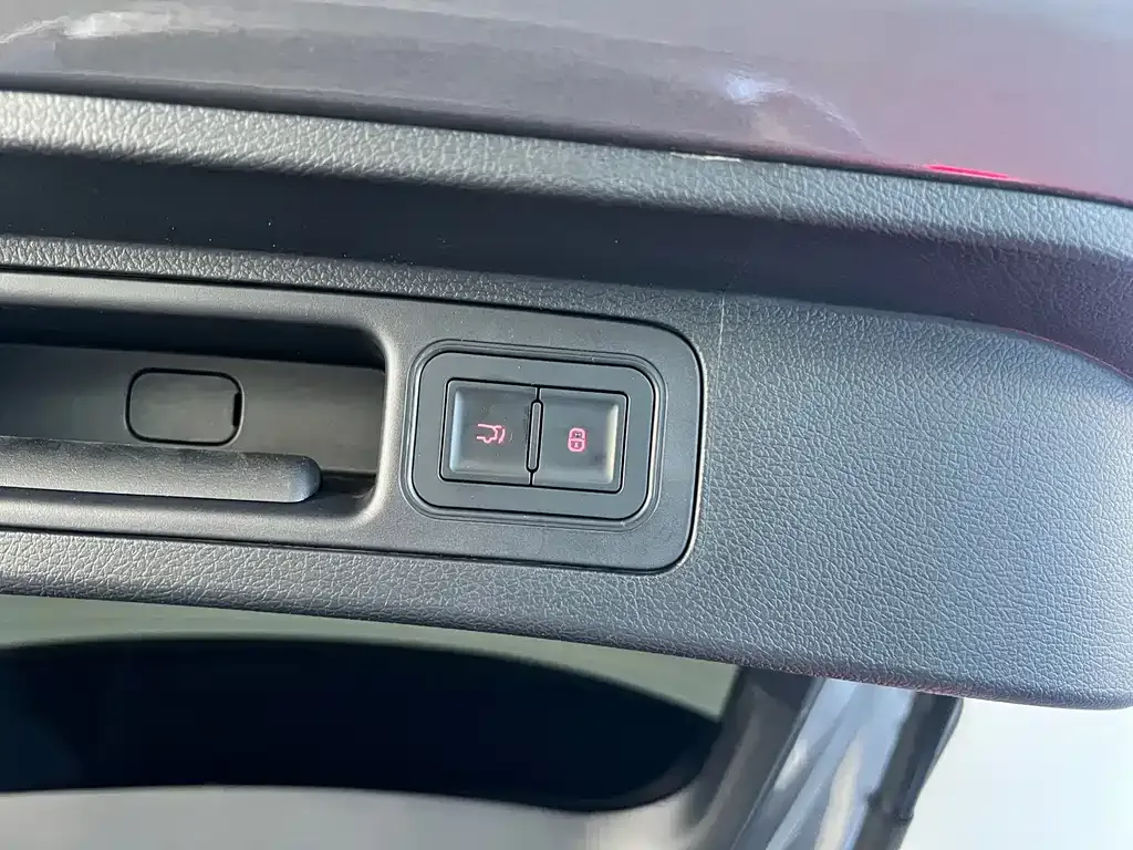 BYD PLUS New Energy — фото 10