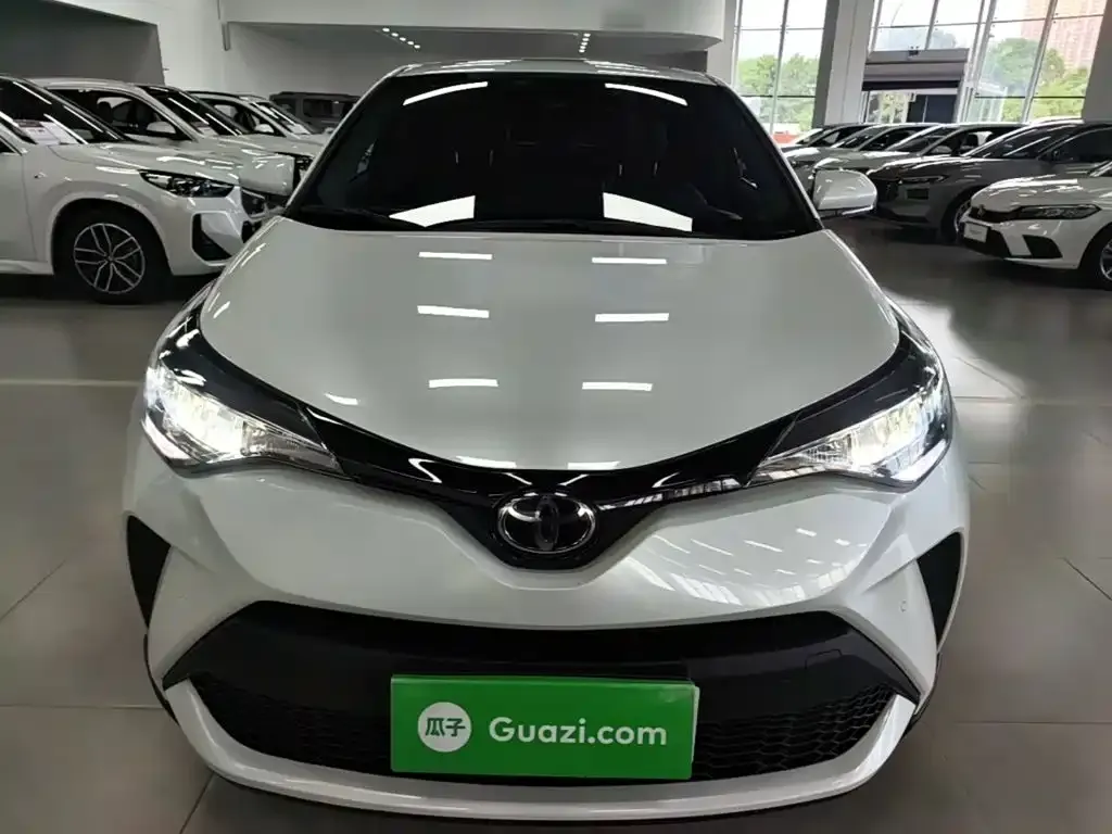 Toyota C-HR 2023 из CN, фото 8