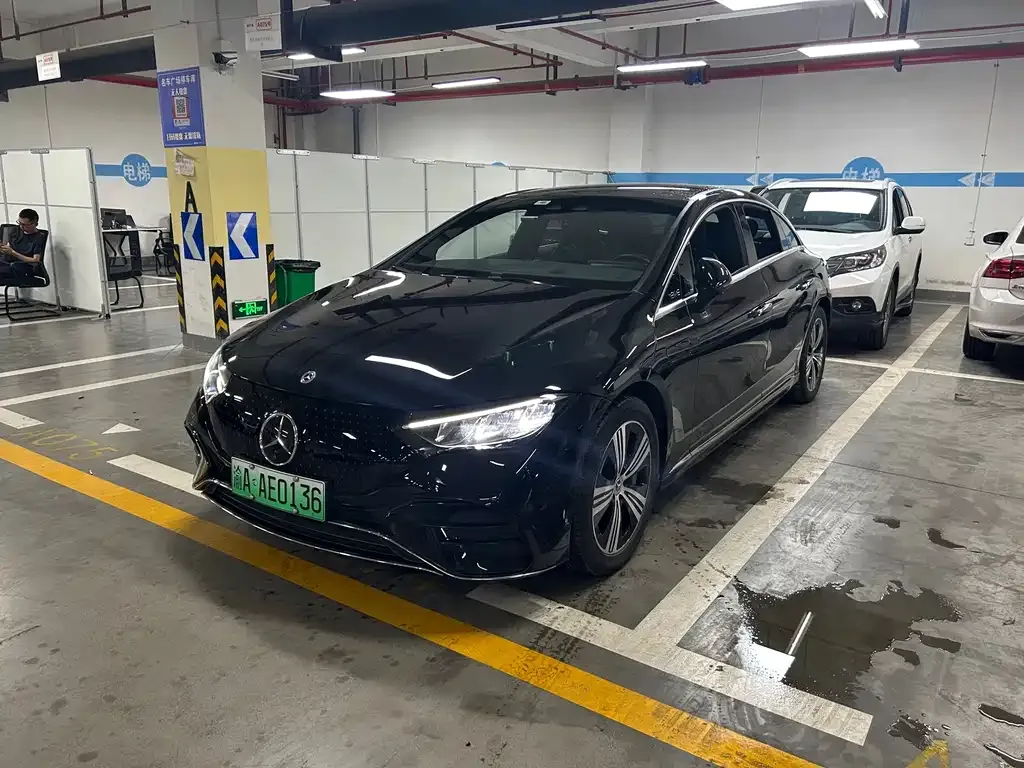 Mercedes-Benz EQE 2023 из CN, фото 8