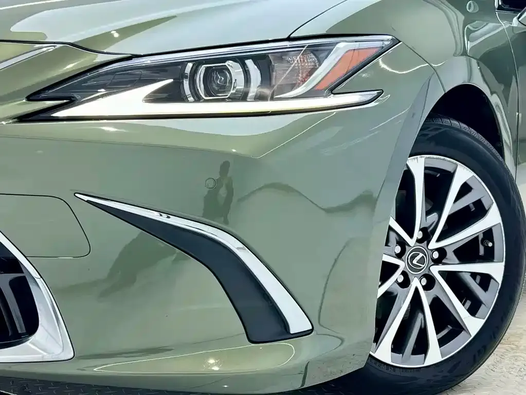 Lexus ES — фото 2