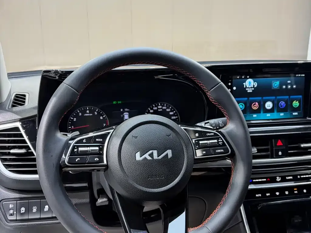 Kia KX3 2021 из CN, фото 4