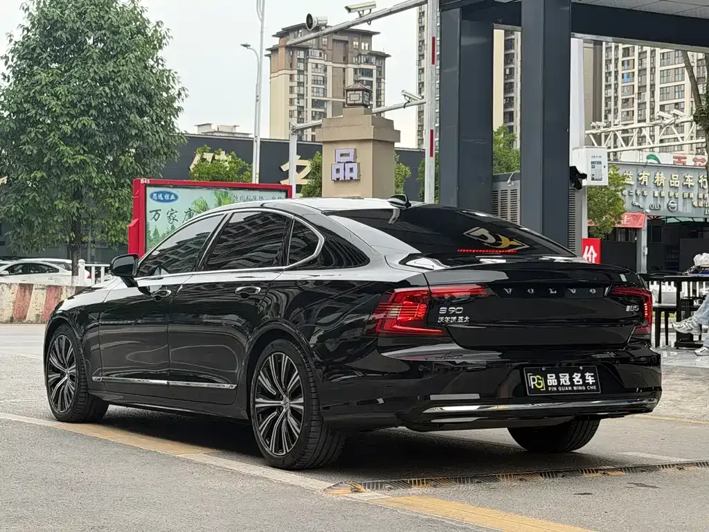 Volvo S90 — фото 7