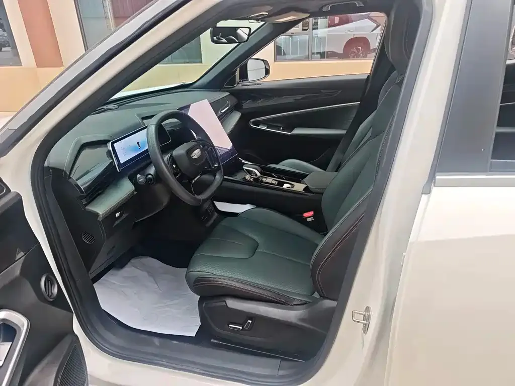 Geely Boyue 2025 из CN, фото 10