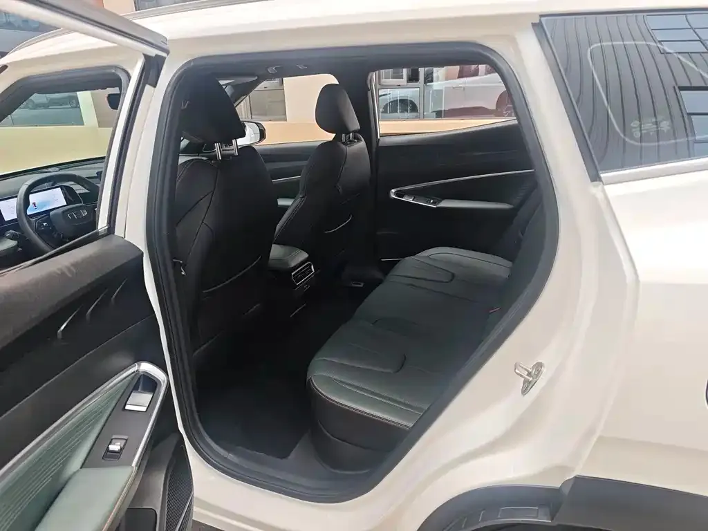 Geely Boyue 2025 из CN, фото 4