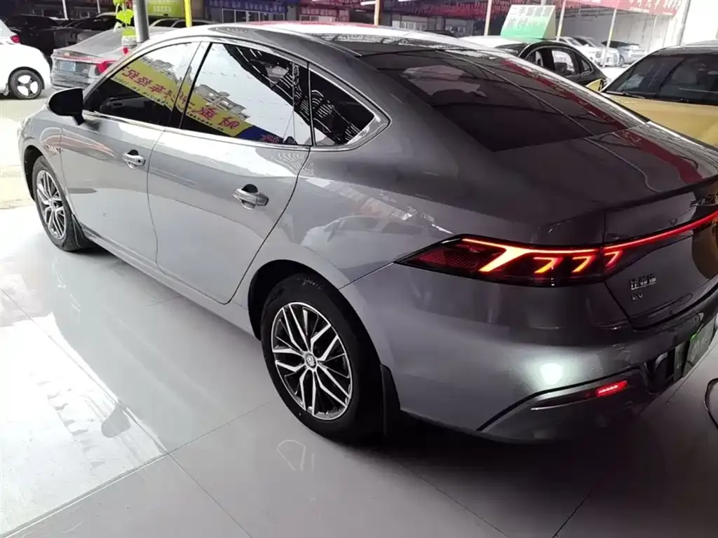 BYD Qin PLUS 2023 из CN, фото 10